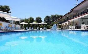 Afroditi Hotel Неос Пантелеймон